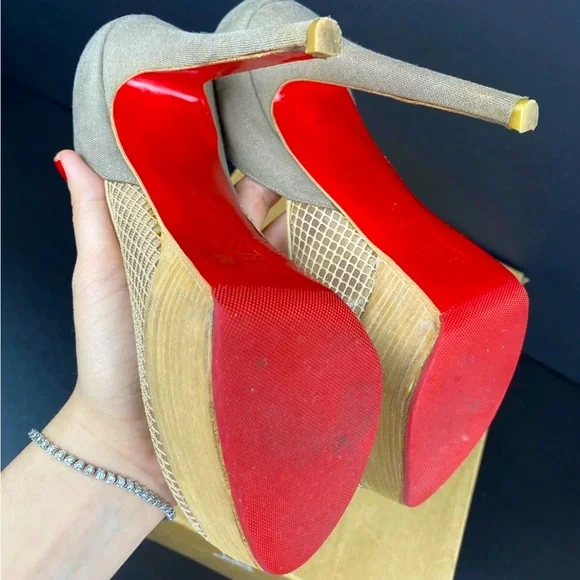 Christian Louboutin Aragna Nude Fishnet Heels Sz 38/7.5 with Sole Guard and Box - Picture 9 of 10